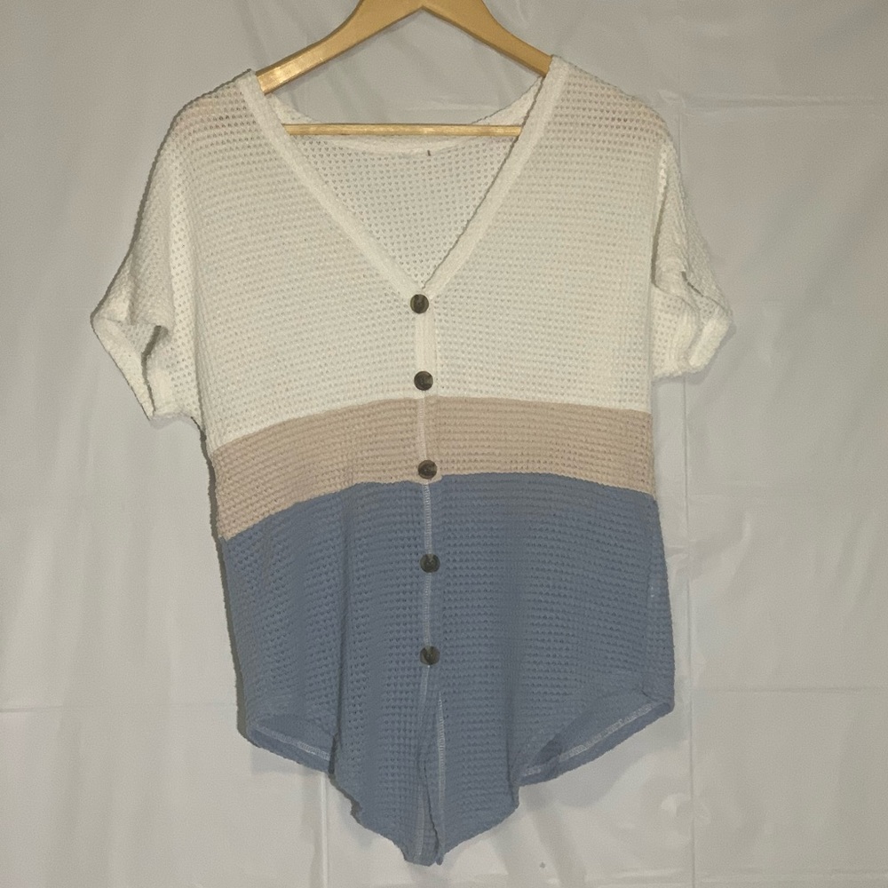 Colorblock Oversized Medium Knit Top Button high low Great Condition